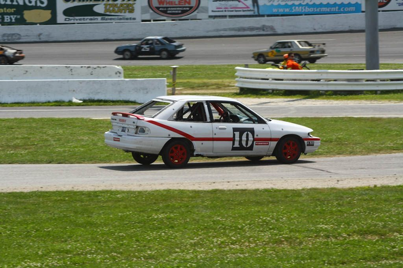 Illustration for article titled The 24 Hours Of LeMons New England 2009 Über Gallery, Part 1